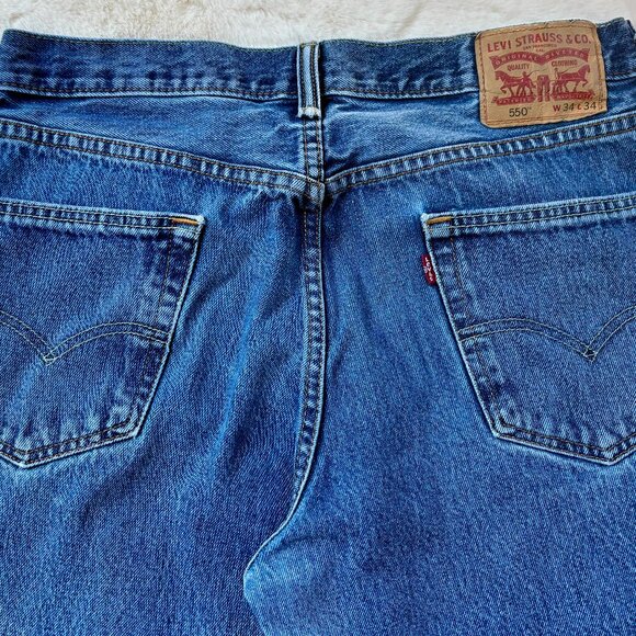 Levi's Men's 550 Relaxed Fit 34 x 34 Jeans - Picture 9 of 16